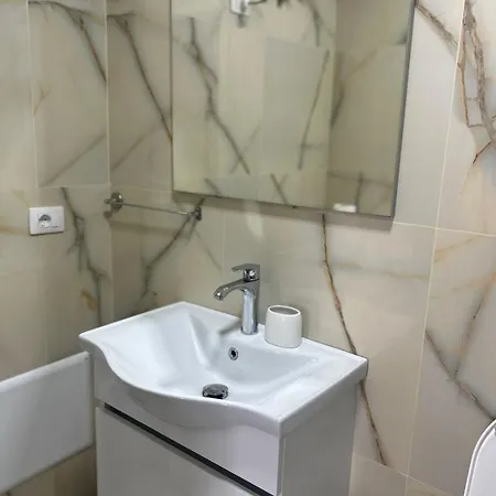 Apartamento Beautiful Square 100mbs *